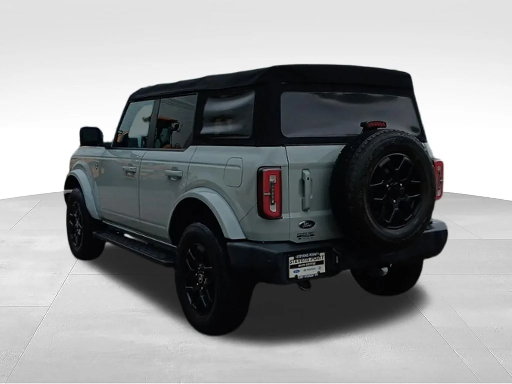 Used 2022 Cactus Gray Ford Outer Banks image 4