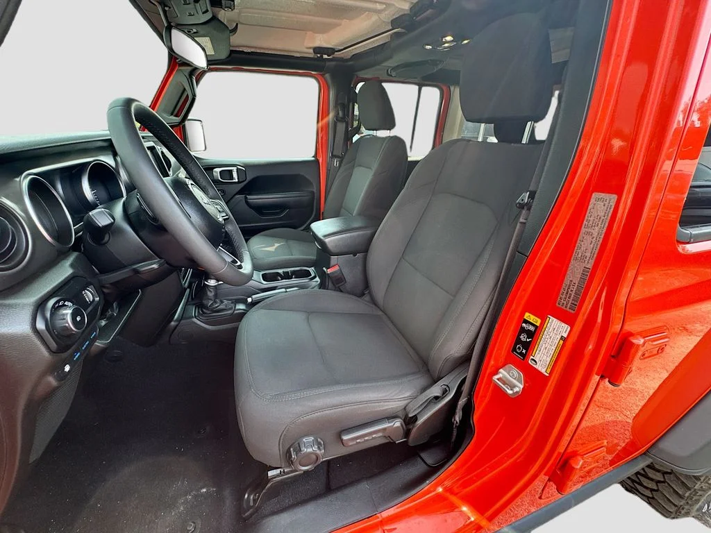 Used 2023  Jeep Willys 4xe image 22