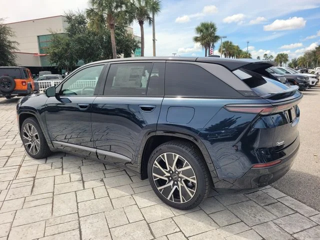 New 2025 Fathom Blue Pearl-Coat Exterior Paint Jeep Limited image 11