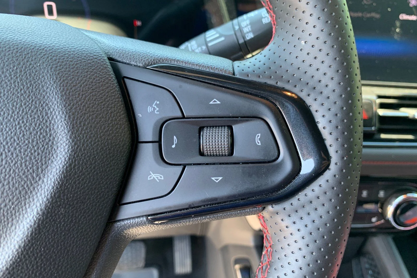Used 2025 Marina Blue Chevrolet RS image 29