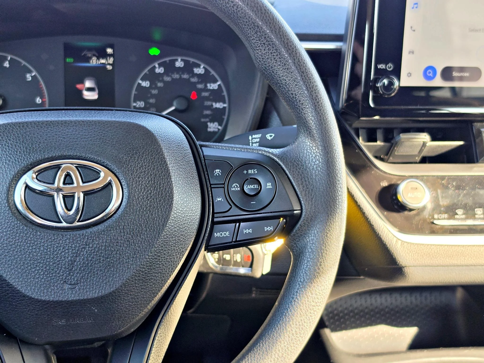 Used 2024 Underground Toyota Hybrid LE image 15