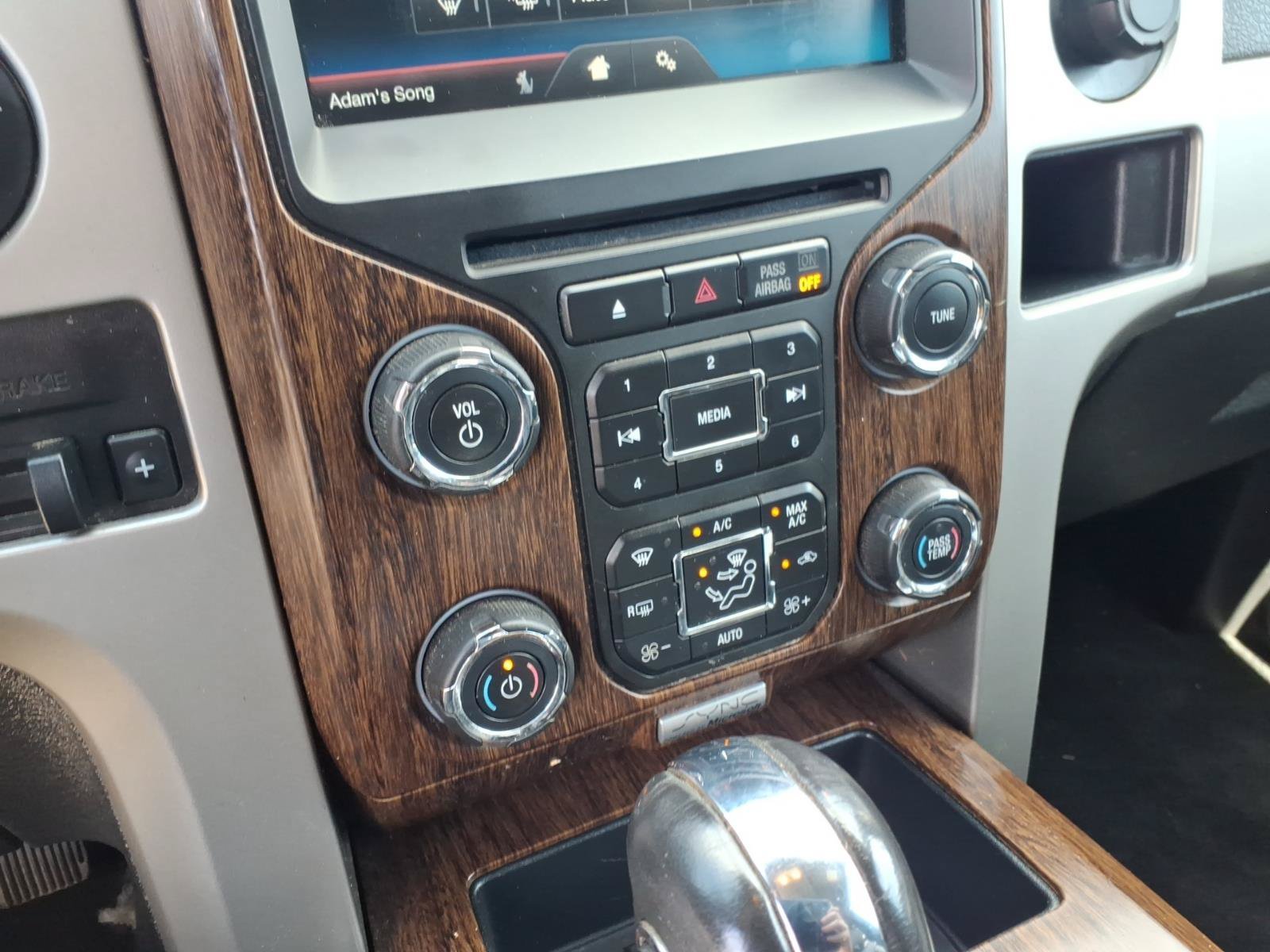 Used 2014 Gray Ford Platinum image 22