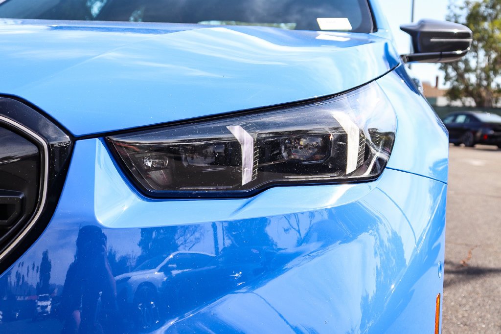 Used 2025 Santorini Blue BMW Base image 10