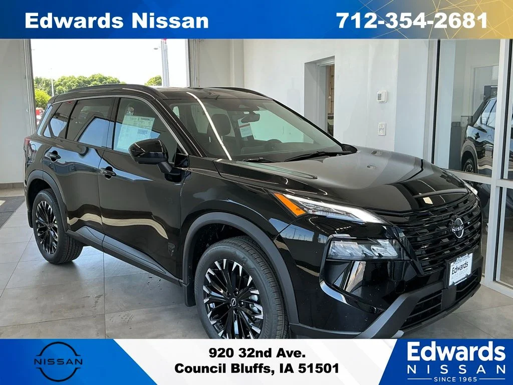 2026 Nissan Rogue Dark Armor AWD's photo