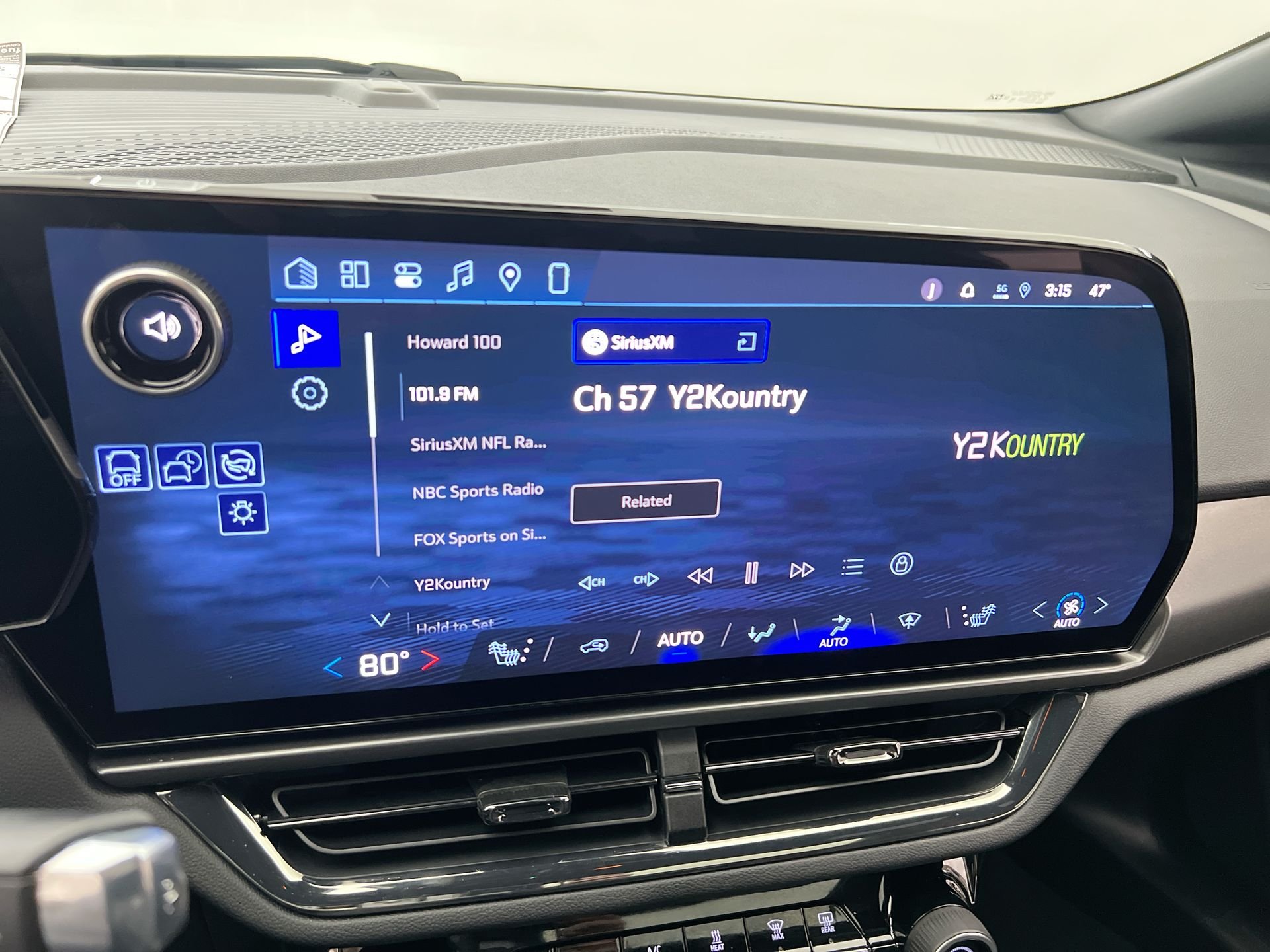2026 Chevrolet Equinox EV RS - Photo 44