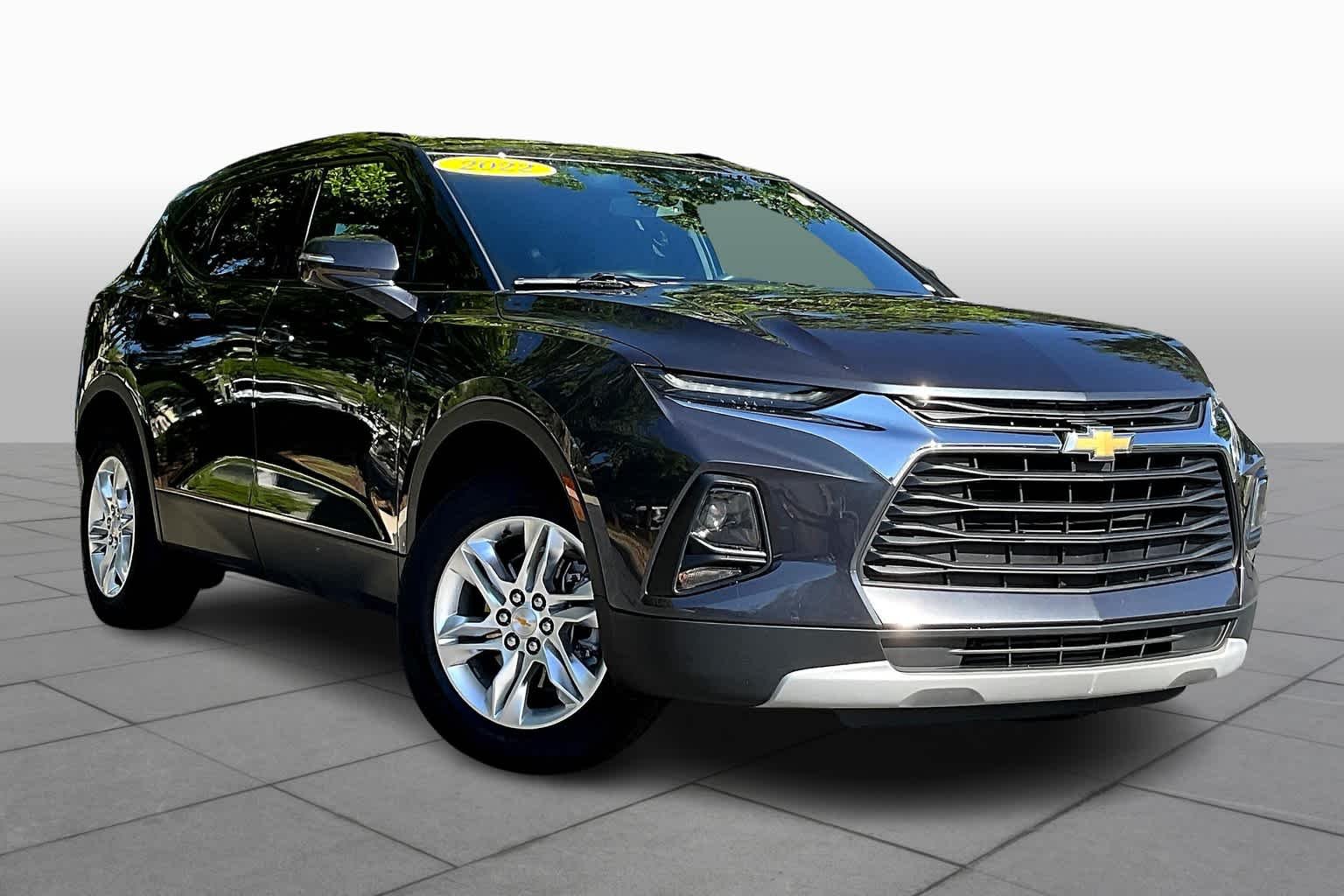 Used 2022 Iron Gray Metallic Chevrolet LT image 3
