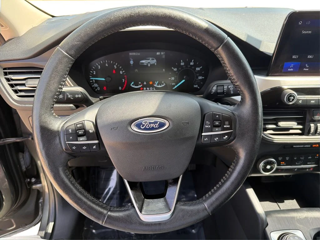 Used 2020 Magnetic Metallic Ford SEL image 17