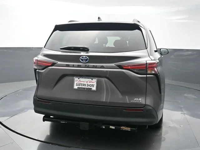Used 2022 Gray Toyota XLE image 6