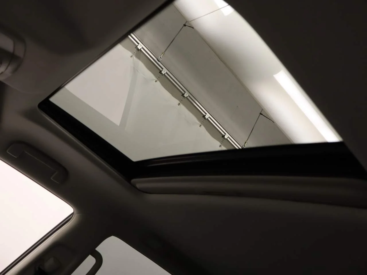 Used 2016 Graphite Shadow INFINITI  image 22