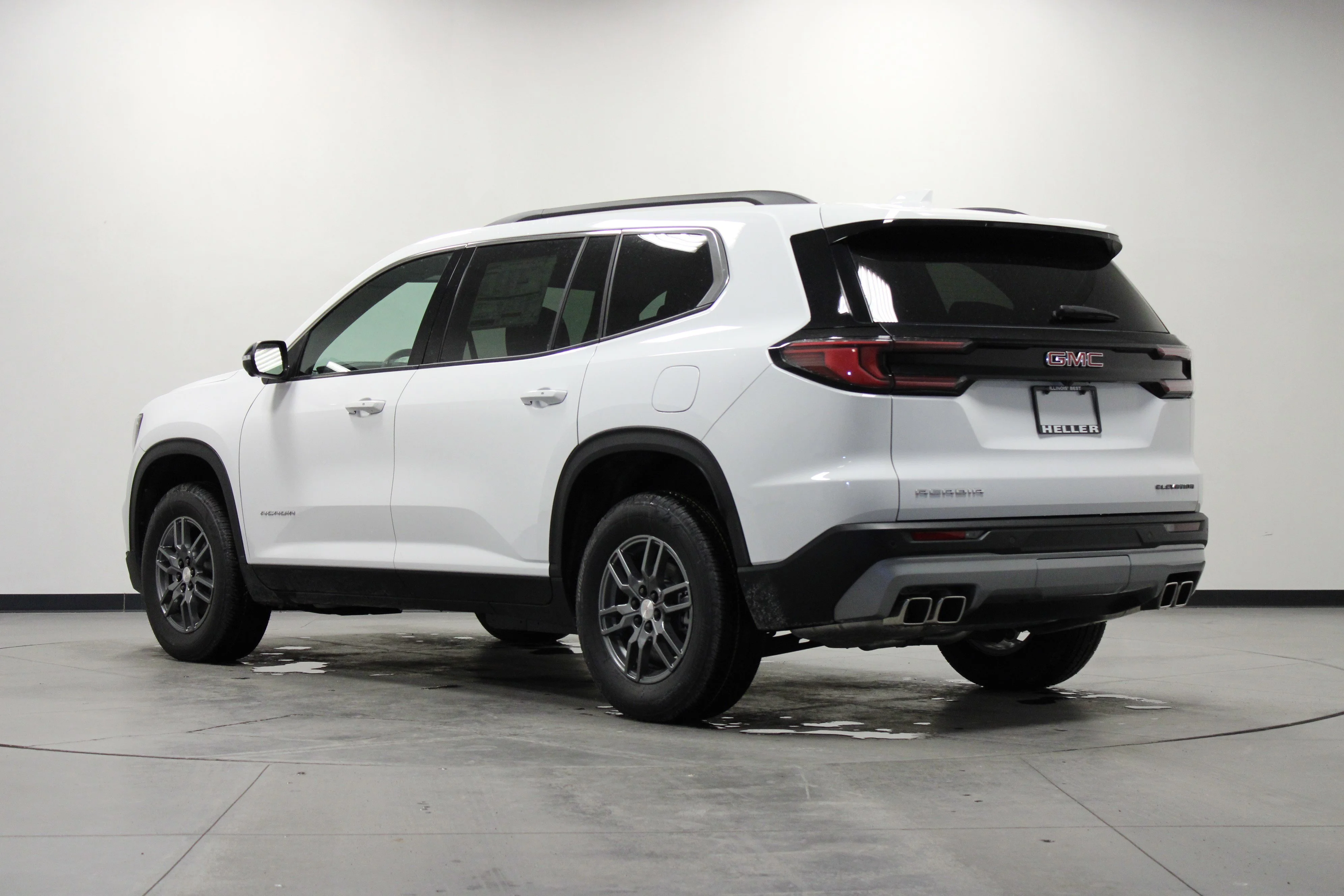 New 2025 Summit White GMC Elevation image 6