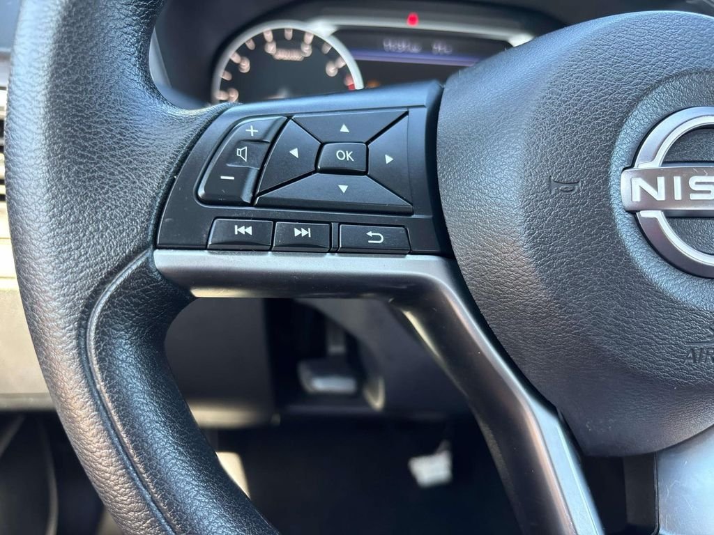 Used 2024 Silver Nissan 2.5 SV image 17