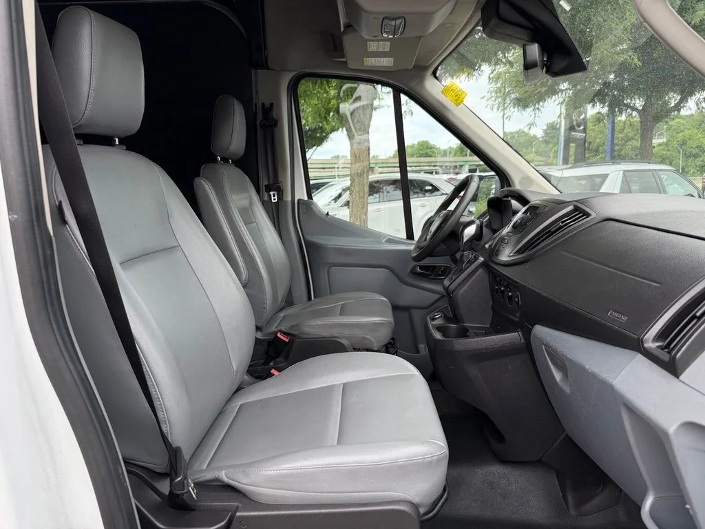 Used 2017 White Ford Base image 27
