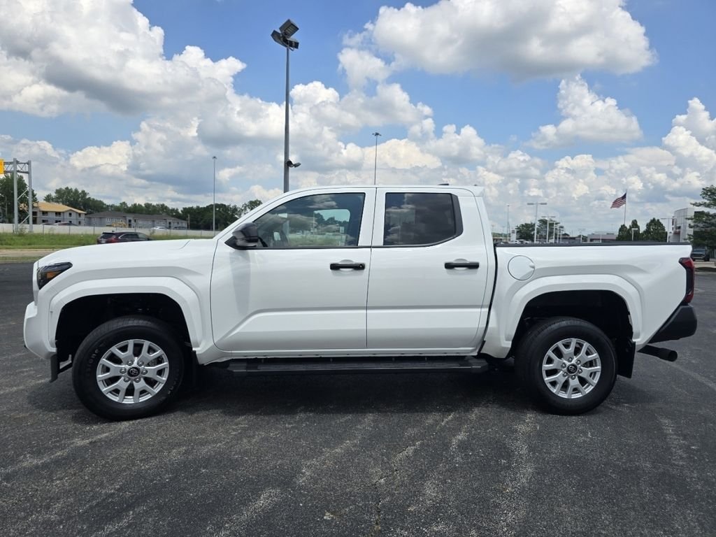 Certified Used 2024 White Toyota SR image 12