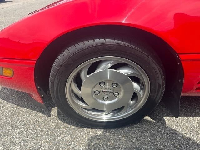 Used 1994 Red Chevrolet Base image 9
