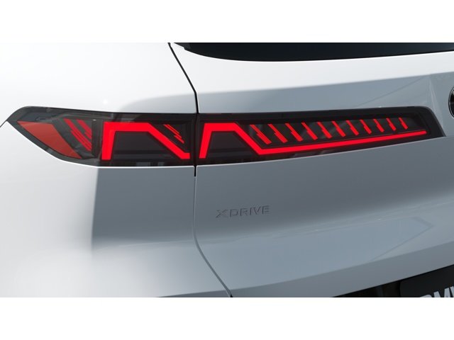 New 2027 Alpine White BMW  image 8