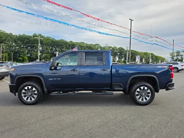 Used 2021 Blue Chevrolet Custom image 4