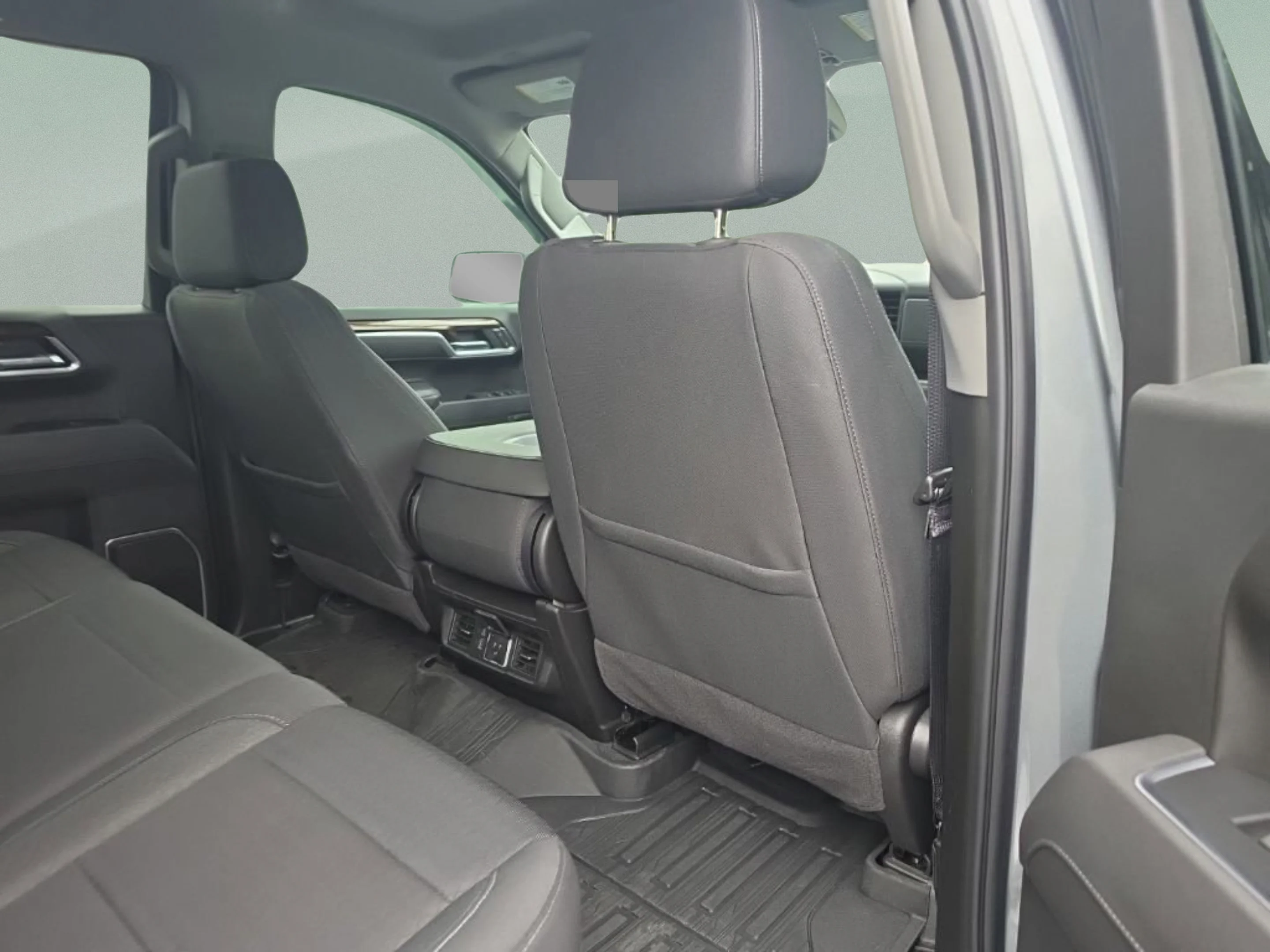 Used 2025 Sterling Metallic GMC Elevation image 25