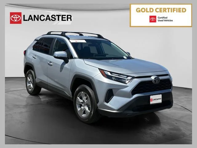 2025 Toyota RAV4 XLE FWD's photo