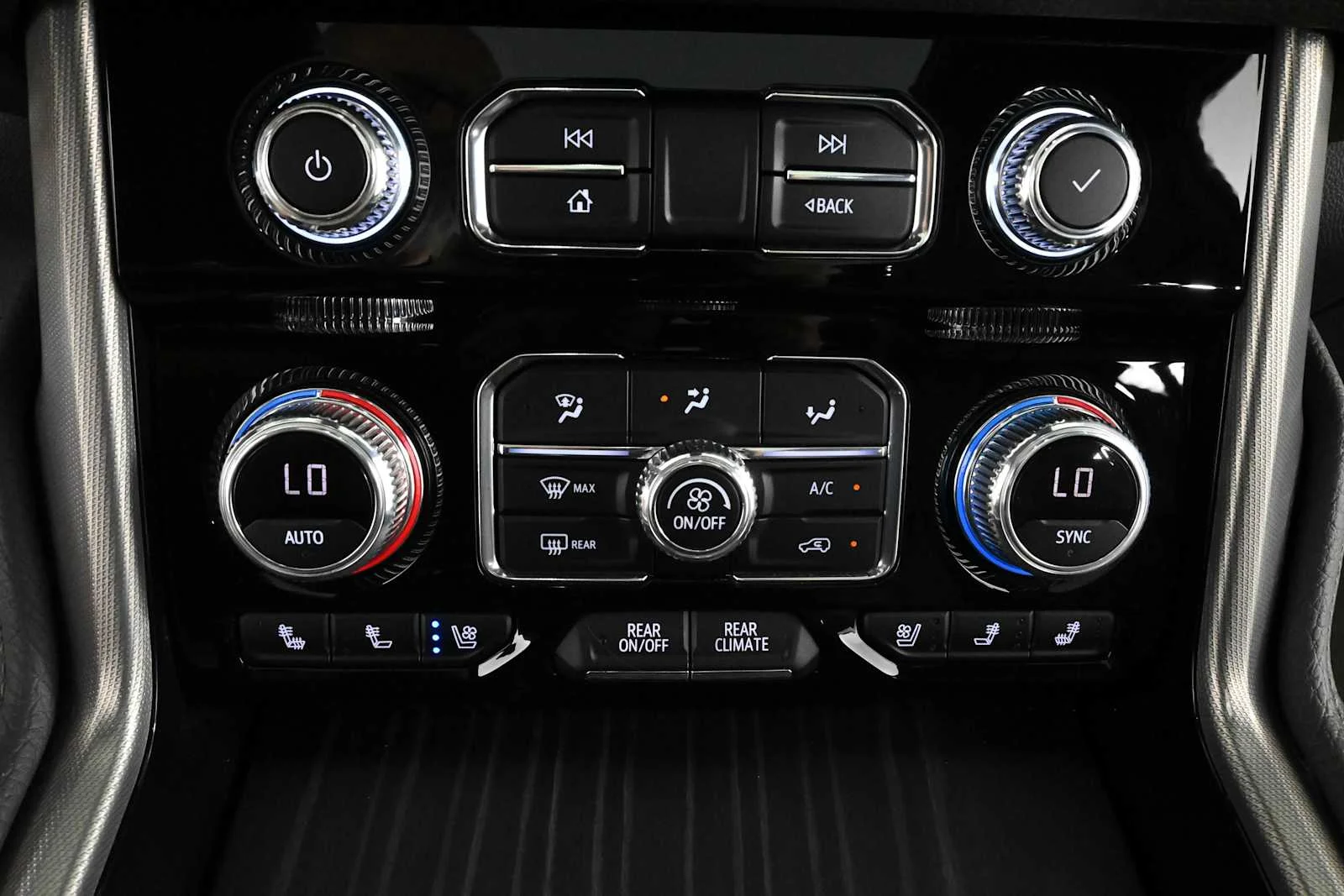 Used 2023 Summit White GMC Denali image 32