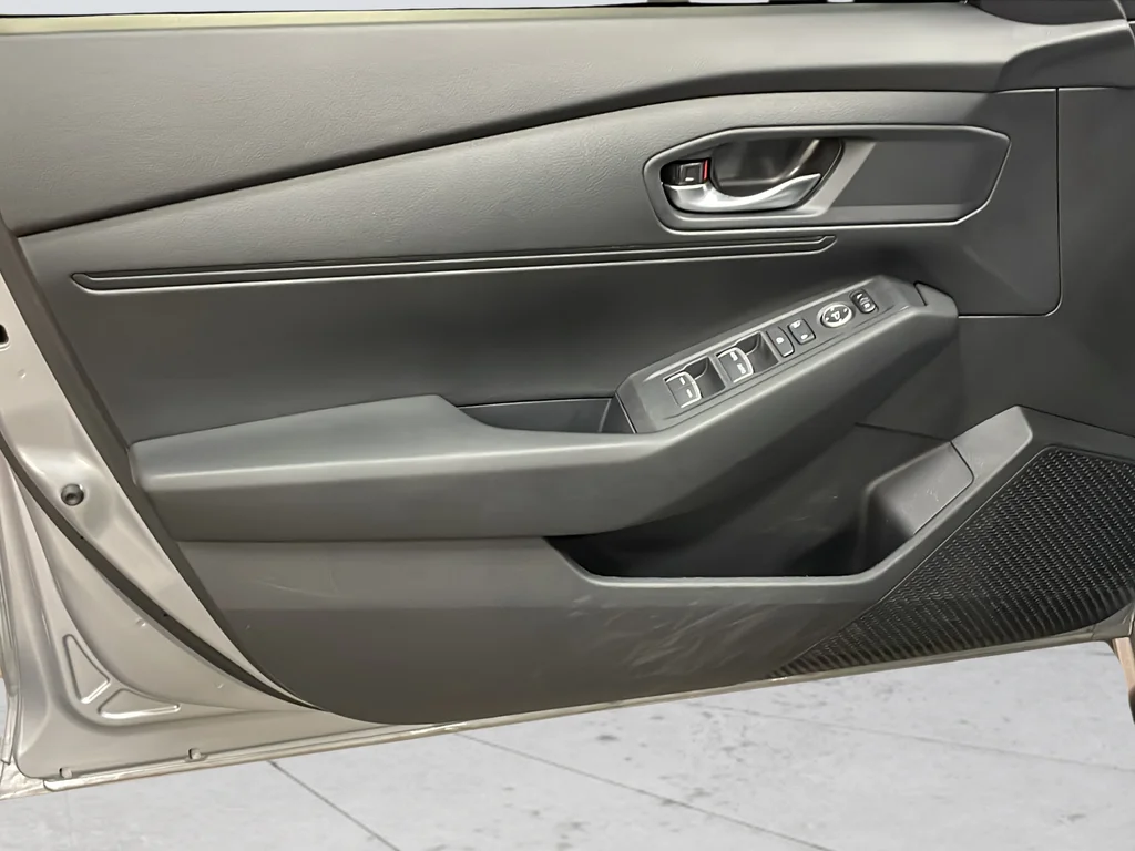 Used 2025 Silver Honda LX image 24