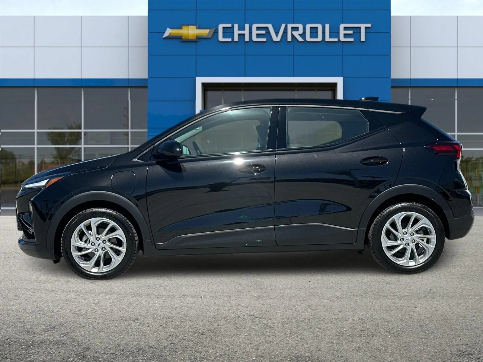 2027 Chevrolet Bolt LT - Photo 7