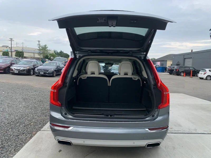 Used 2019 Gray Volvo T6 Inscription Sport Utility 4D image 43