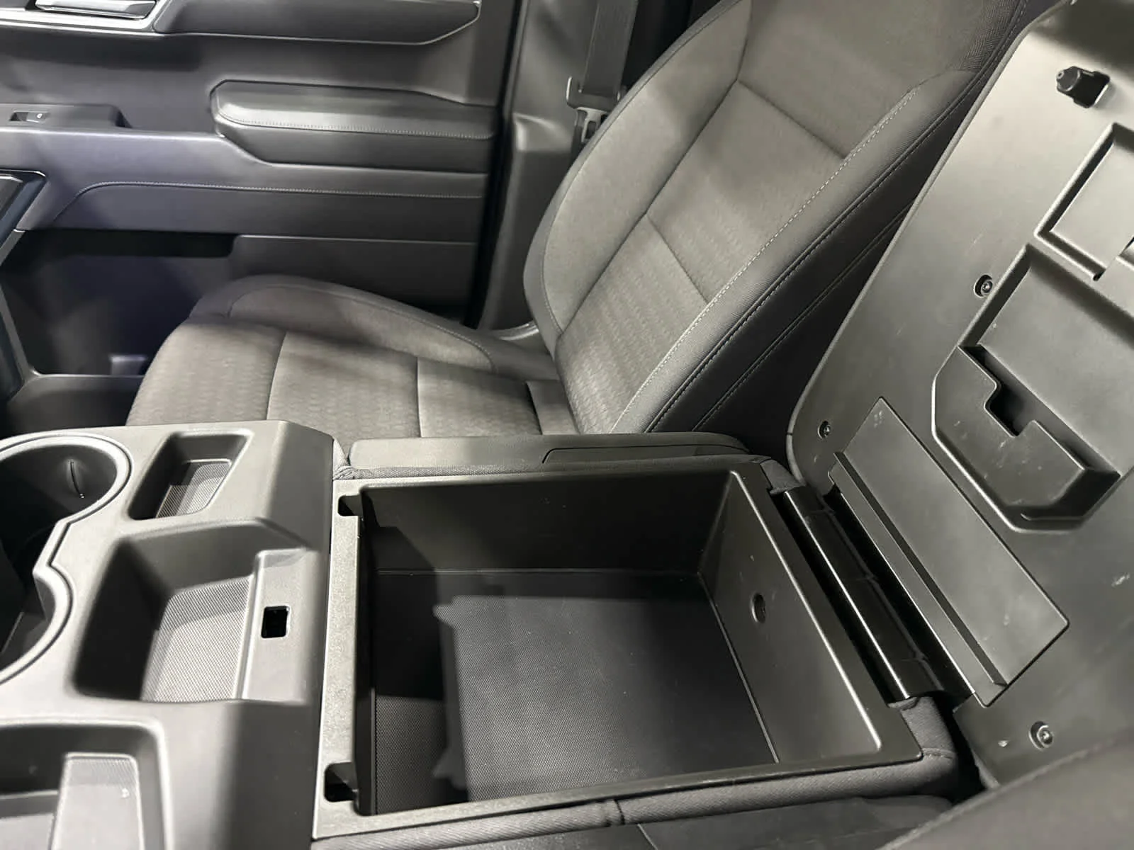 Used 2025 Summit White Chevrolet LT image 13