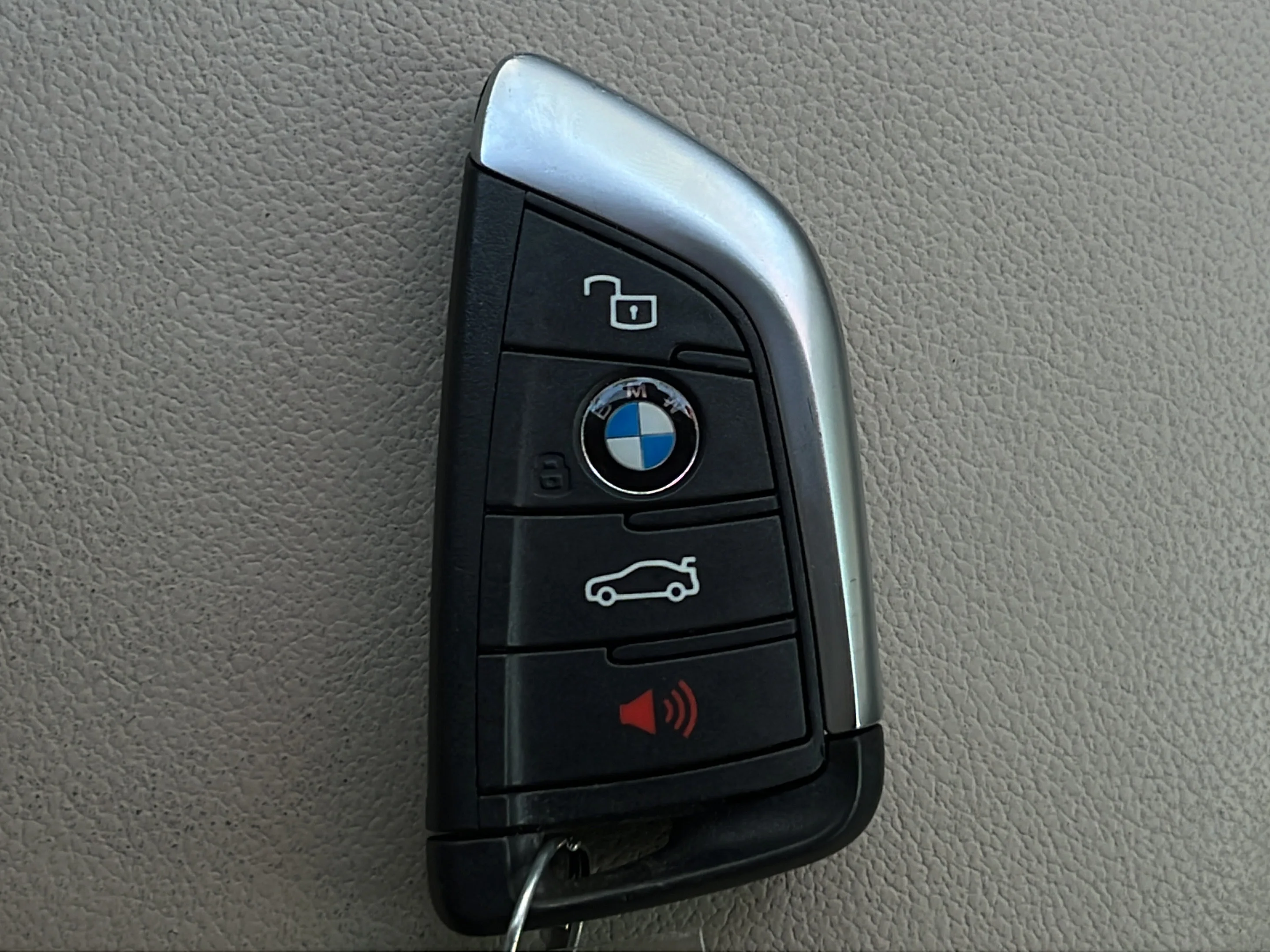 Used 2022 Mineral White Metallic BMW 330e image 23