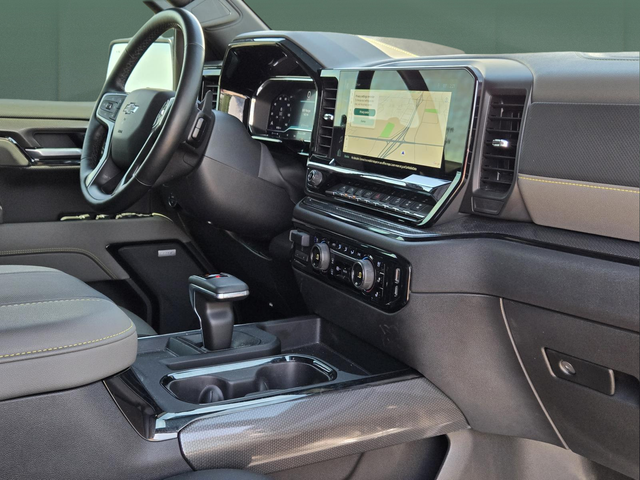 Used 2025 Black Chevrolet ZR2 image 32
