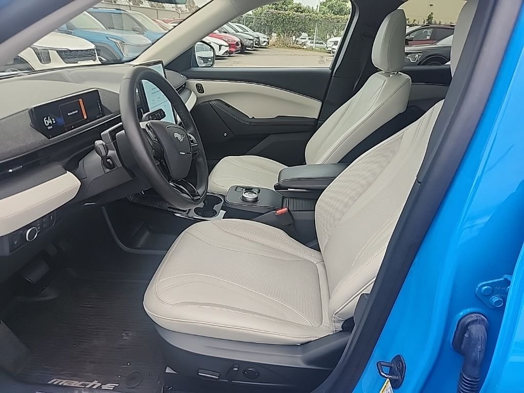 Used 2023 Blue Ford Premium image 19