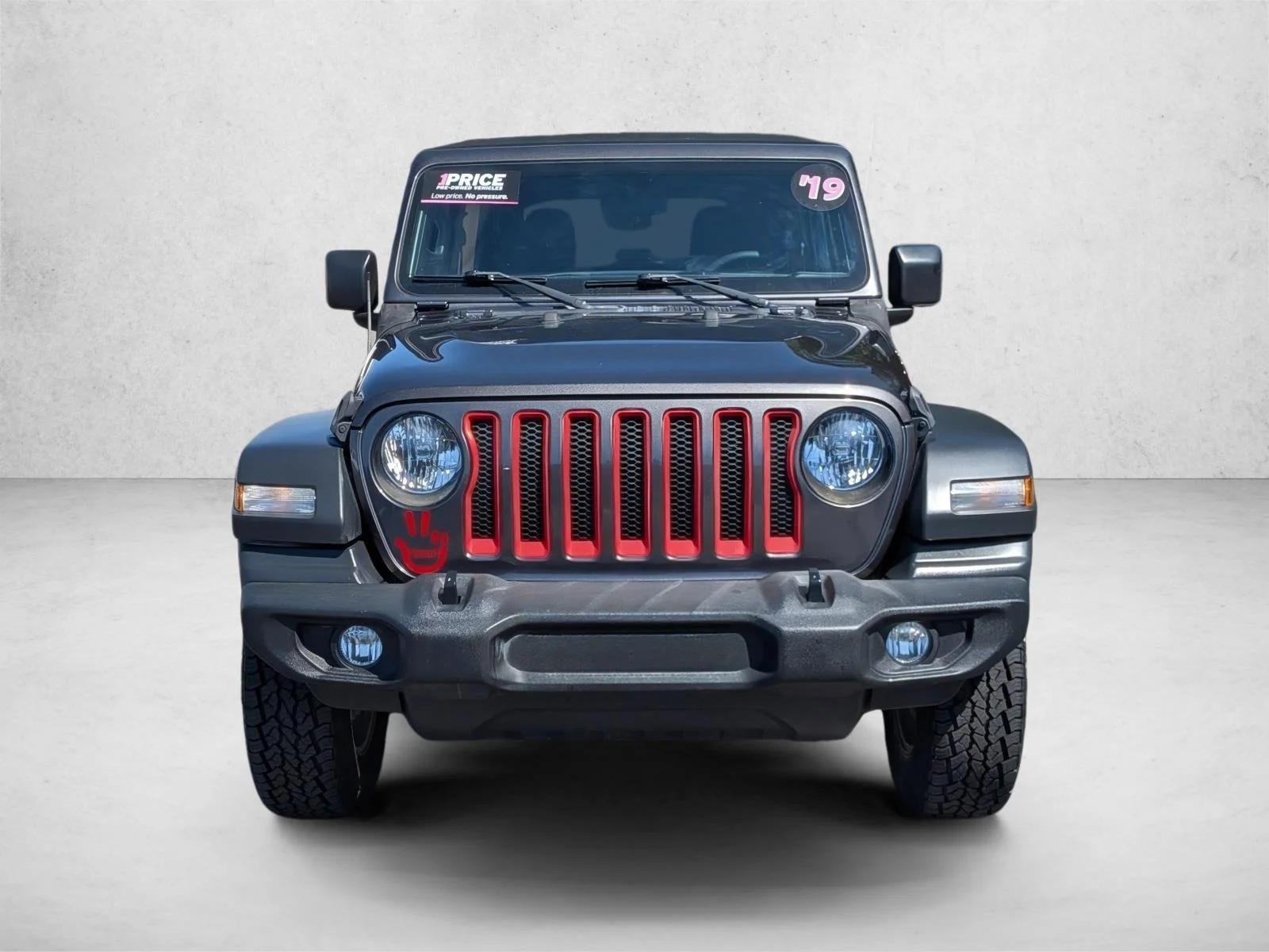 Used 2019 Granite Crystal Metallic Clearcoat Jeep Sport S image 2