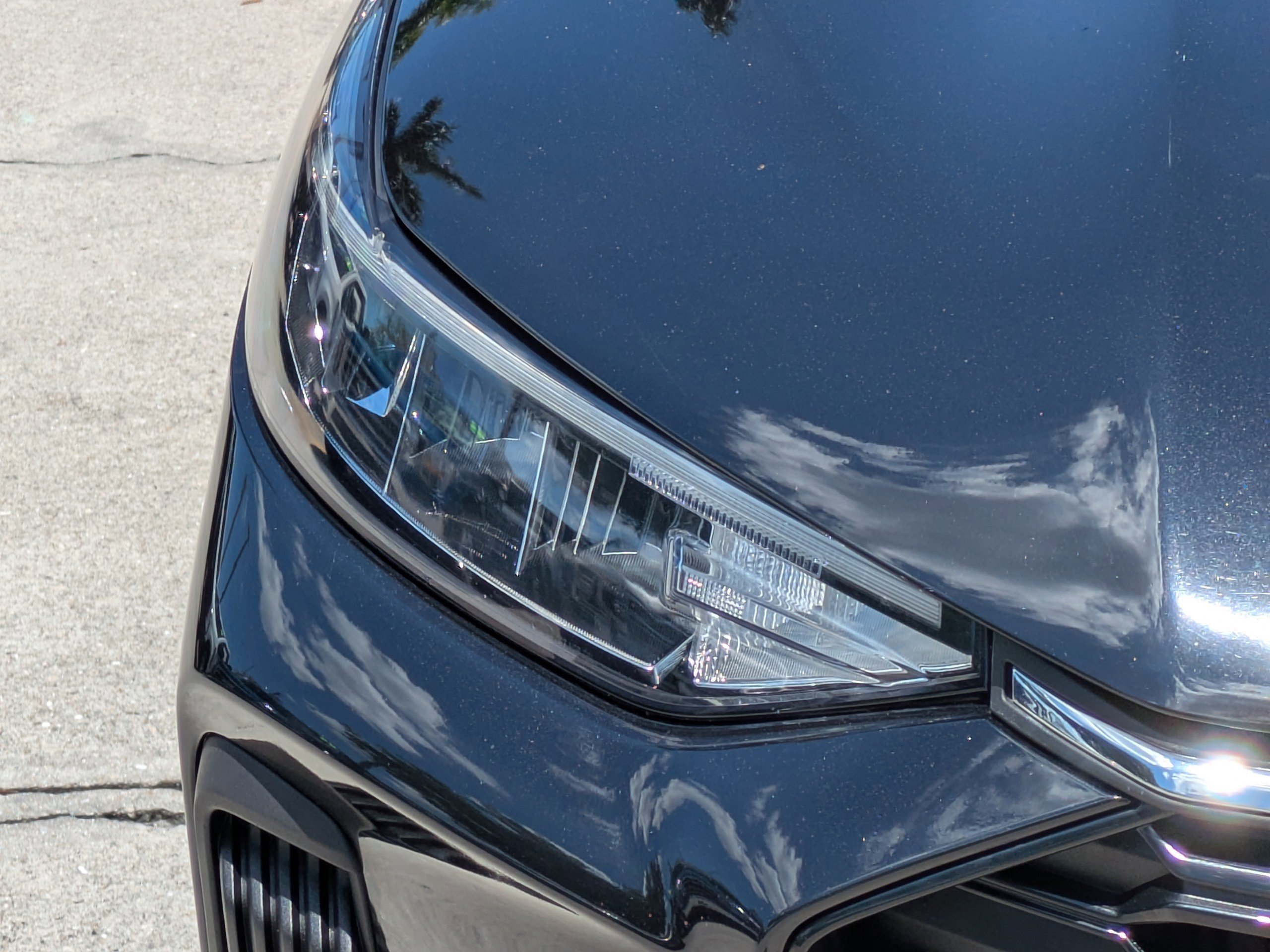 Used 2023 Agate Black Metallic Ford ST-Line image 9