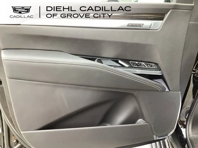 2026 Cadillac Escalade Luxury - Photo 14