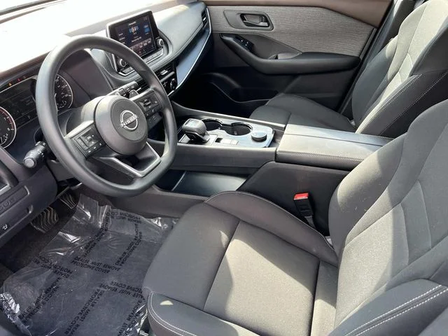 Used 2023 White Nissan S image 25