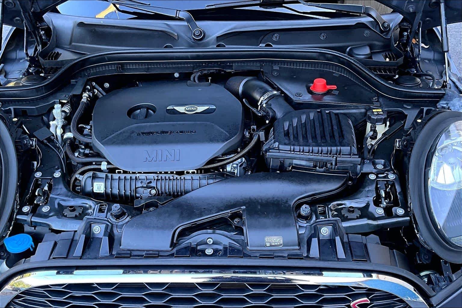 Used 2019 Thunder Grey Metallic MINI Cooper S image 32