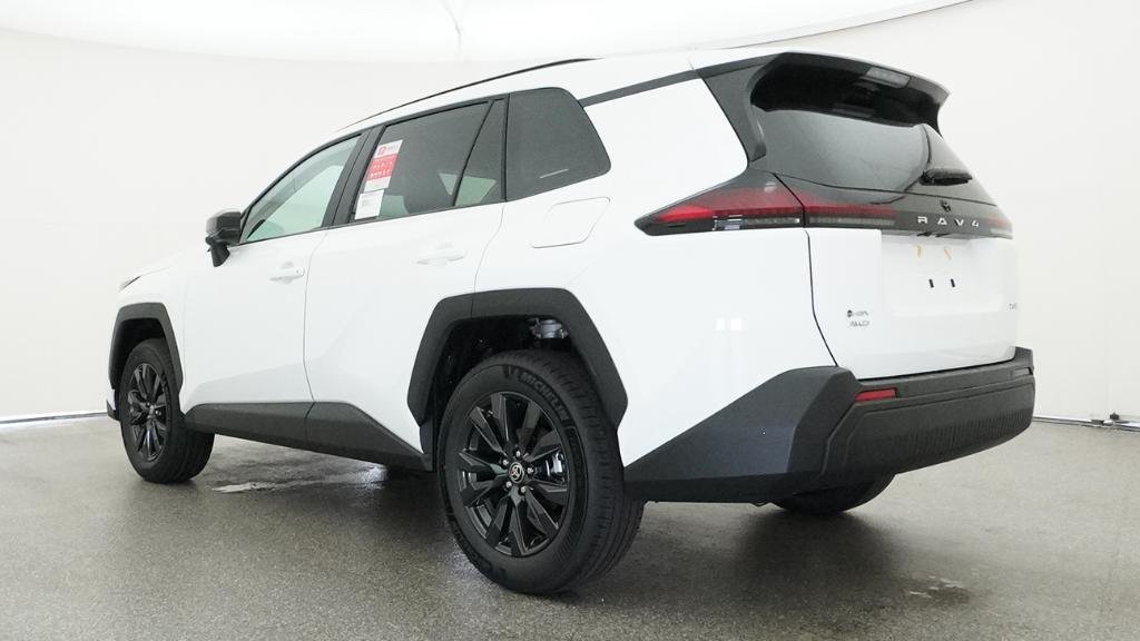 New 2026 Ice Cap Toyota XLE Premium image 18