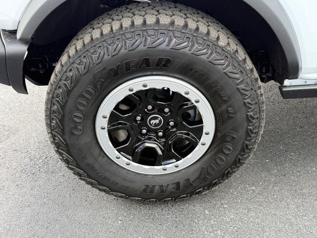 New 2026 Oxford White Ford Badlands® image 30