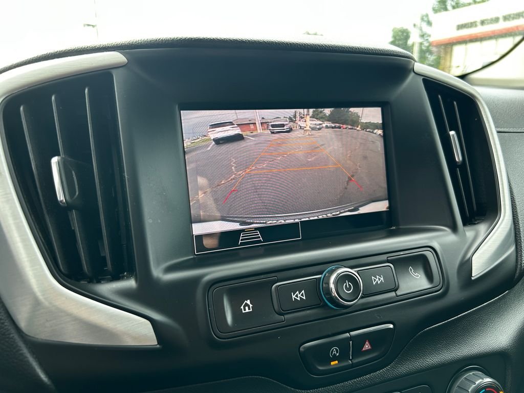 Used 2023 Sterling Metallic GMC SLE image 18