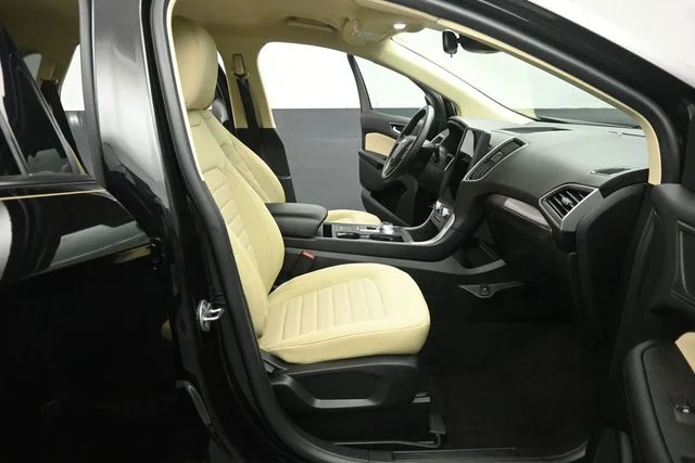 2024 Ford Edge SE - Photo 29