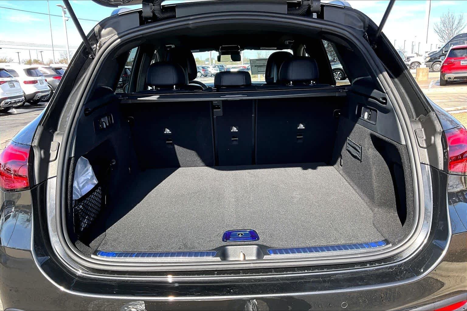 New 2026 Graphite Grey Metallic Mercedes-Benz GLC 300 image 14
