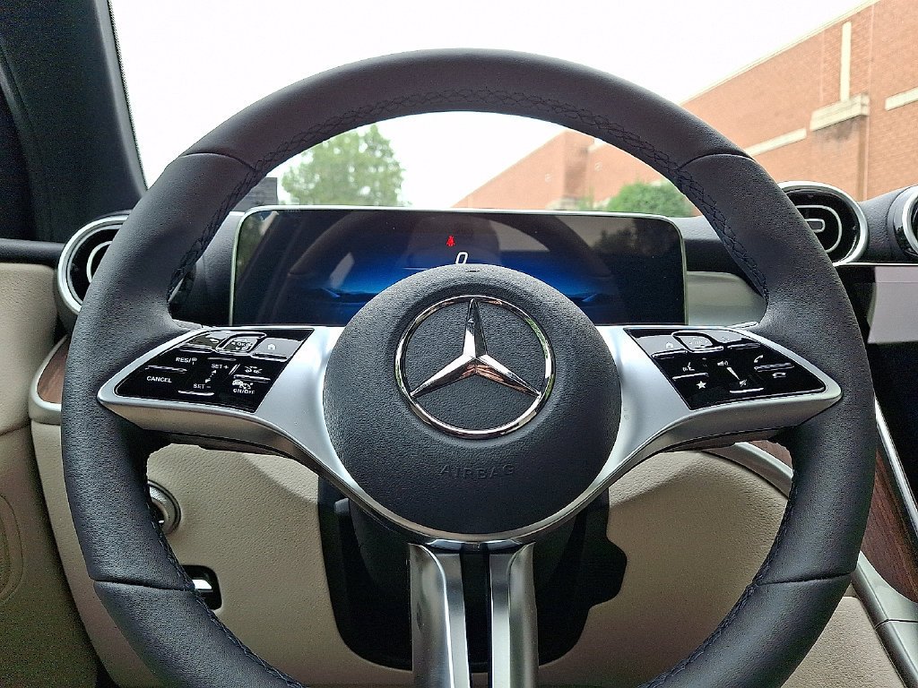 New 2027 Black Mercedes-Benz GLC 300 image 37
