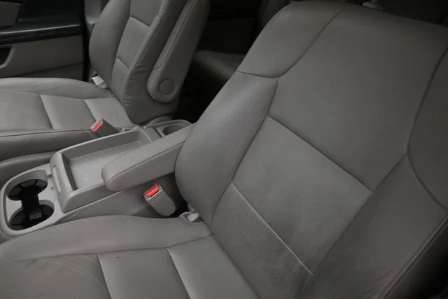 Used 2017  Honda EX-L image 17