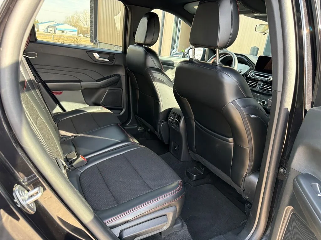 Used 2025 Black Ford ST-Line Select image 17