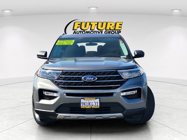 Used 2023 Gray Ford XLT image 2