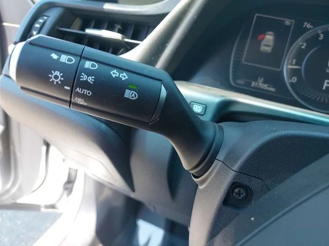 Used 2020 White Lexus 350 image 26