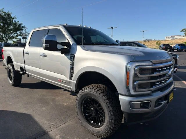 2023 Ford F-350SD Platinum