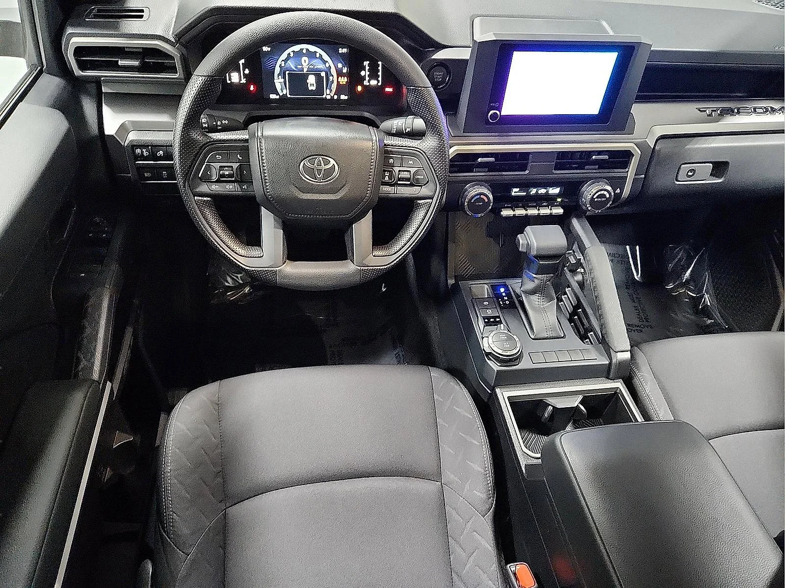 2025 Toyota Tacoma SR5 - Photo 8