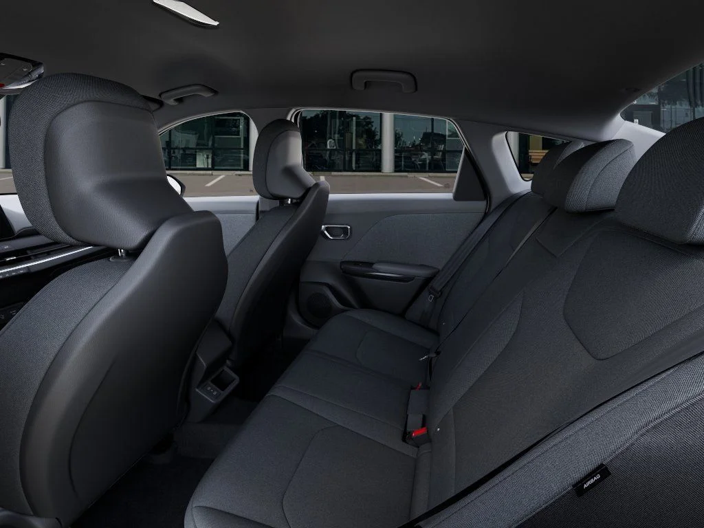 Used 2026 White Kia LXS image 19