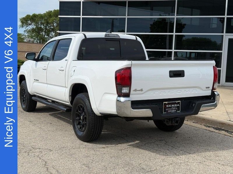 Used 2022 White Toyota SR5 image 5