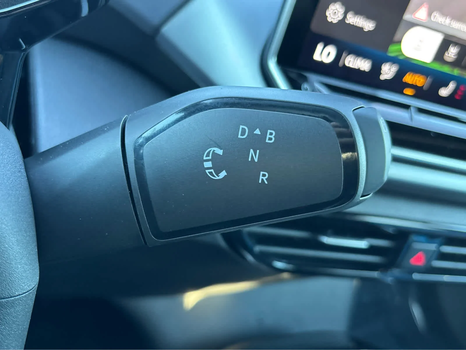 2025 Volkswagen ID.4 PRO - Photo 17